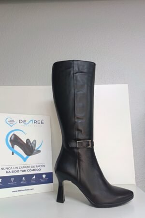 BOTA ALTA MUJER EN PIEL CON ADORNO HEBILLA