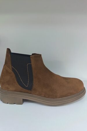 BOTIN HOMBRE CON ELÁSTICOS Y PIEL SERRAJE