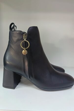 BOTIN MUJER EN PIEL CREMALLERA EXTERIOR DESIREE