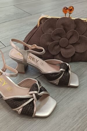 SANDALIA MUJER COMBINADA MARRON/ORO TACON BAJO